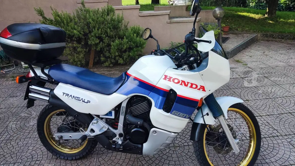 Honda Transalp XL 600V (1987 - 90)  (5)
