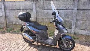 Aprilia Sportcity 250  (2)