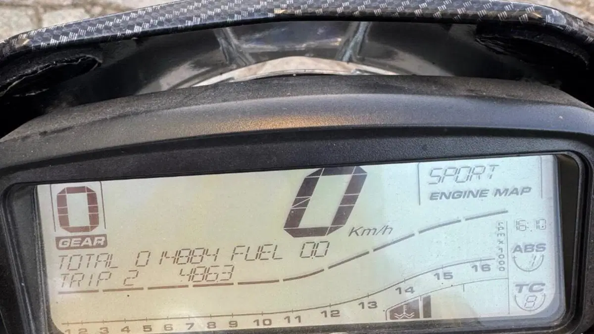 MV Agusta Rivale 800 EAS ABS (2013 -17)  (7)