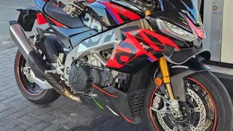 Aprilia Tuono V4 Factory (2021 - 24) usata