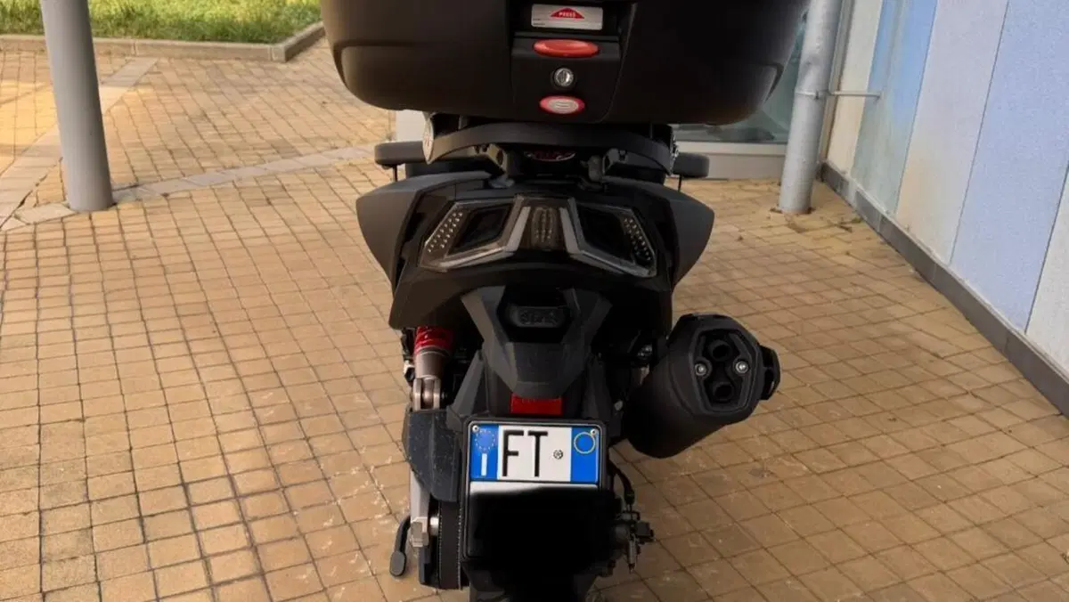 Kymco AK 575 Premium (2025 - 26)  (4)