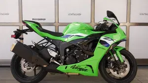 Kawasaki Ninja 636 ZX-6R (2024 - 26)  (2)