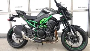 Kawasaki Z 900 (2025 - 26)  (3)