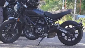 Ducati Scrambler 800 Icon Dark (2021 - 22)  (3)