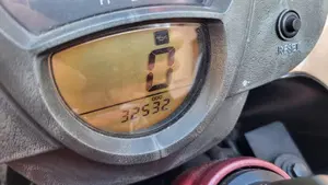 Kawasaki ER-6N (2006 - 09)  (6)
