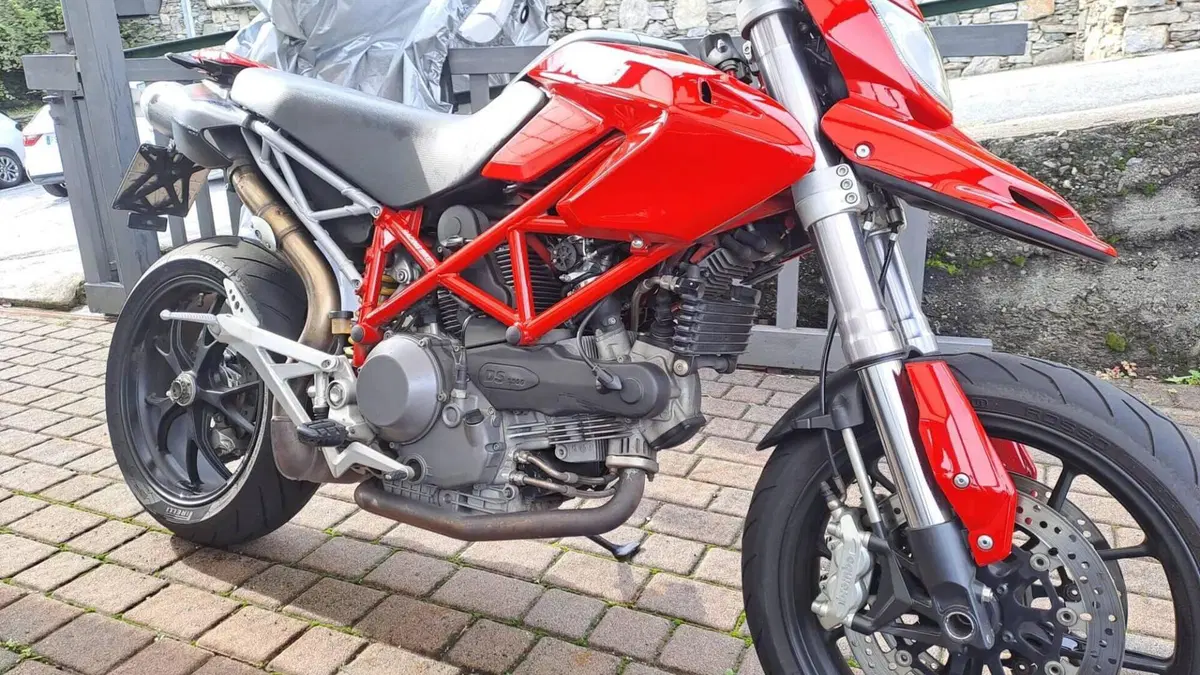 Ducati Hypermotard 1100 (2007 - 09)  (2)