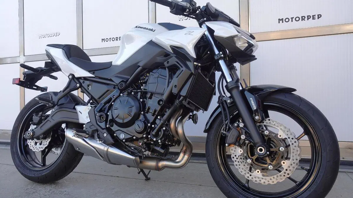 Kawasaki Z 650 (2025 - 26)  (2)