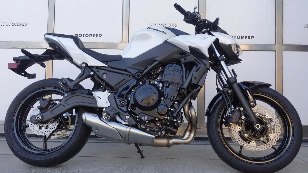 Kawasaki Z 650 (2025 - 26)  (3)