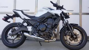 Kawasaki Z 650 (2025 - 26)  (3)