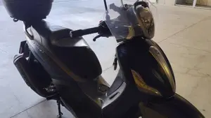 Piaggio Beverly 300 S i.e. ABS-ASR (2016 - 20)  (4)