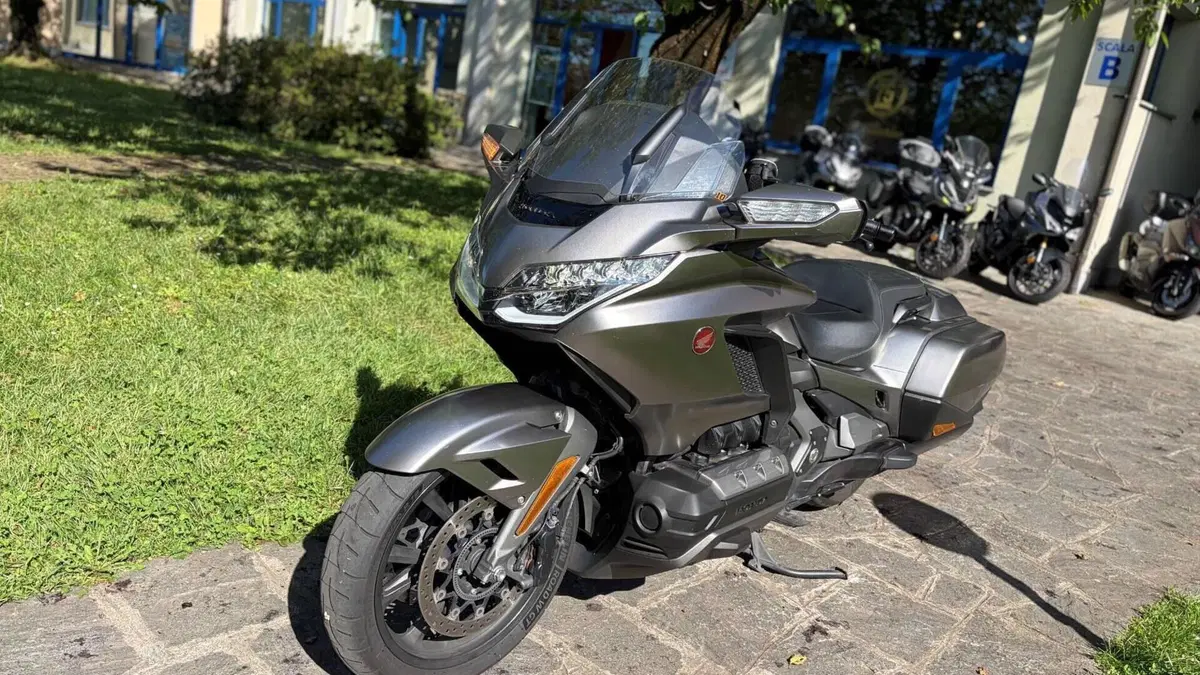 Honda GL 1800 Gold Wing (2018 - 20)  (3)