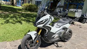 Honda X-ADV 750 DCT Gravel (2021 - 24)  (2)