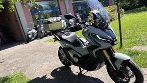 Honda X-ADV 750 DCT Gravel (2021 - 24)  (3)
