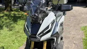 Honda X-ADV 750 DCT Gravel (2021 - 24)  (4)