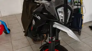 KTM 890 SMT (2023 - 25)  (2)