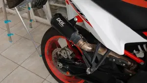KTM 890 SMT (2023 - 25)  (4)