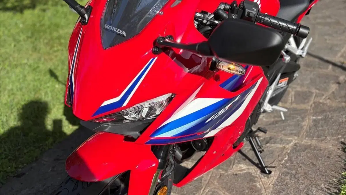 Honda CBR 500 R (2026)  (3)