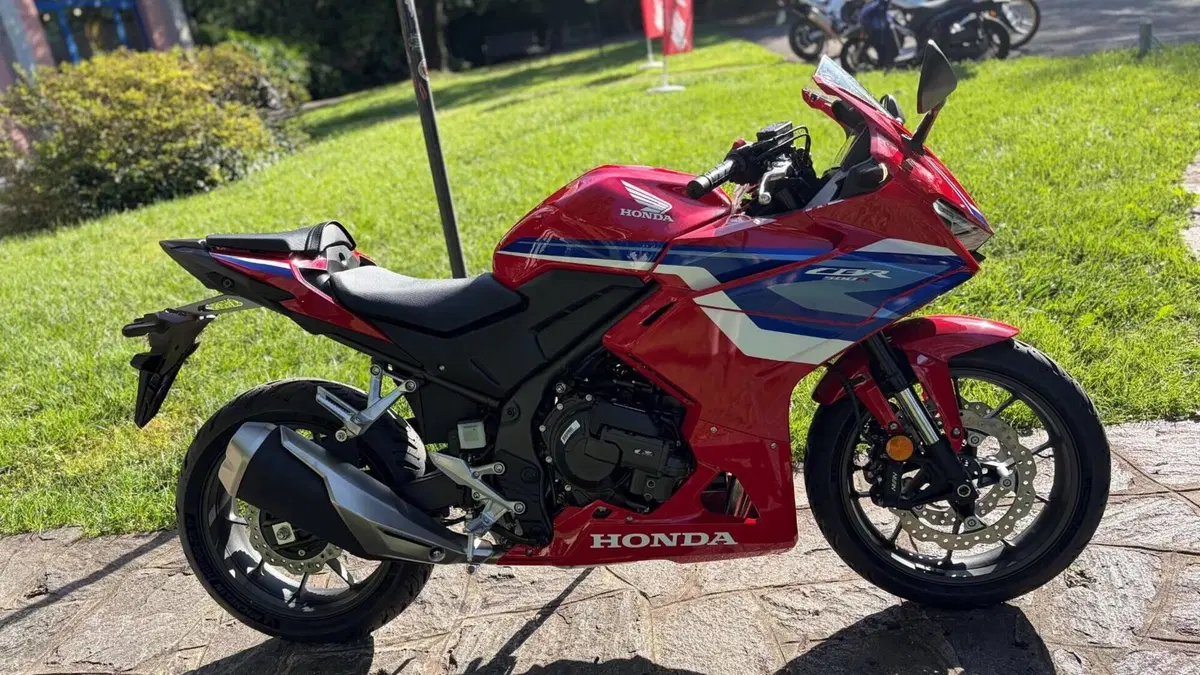 Honda CBR 500 R (2026)  (5)