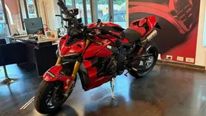 Ducati Streetfighter V4 S (2023 - 24)  (2)