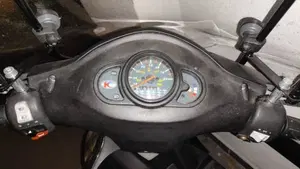 Kymco Agility 50 4T (2005 - 06)  (4)