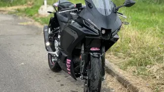 Yamaha YZF R3 (2025 - 26) usata