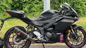 Yamaha YZF R3 (2025 - 26)  (2)