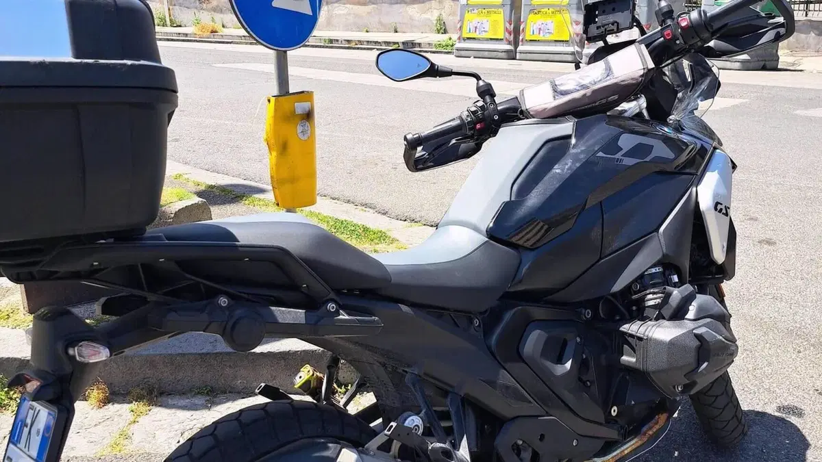 Bmw R 1300 GS Triple Black (2023 - 26)  (3)