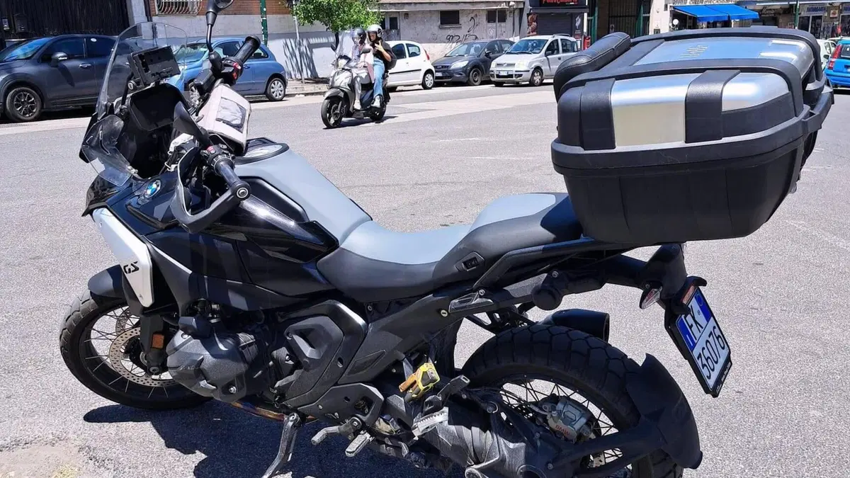 Bmw R 1300 GS Triple Black (2023 - 26)  (4)