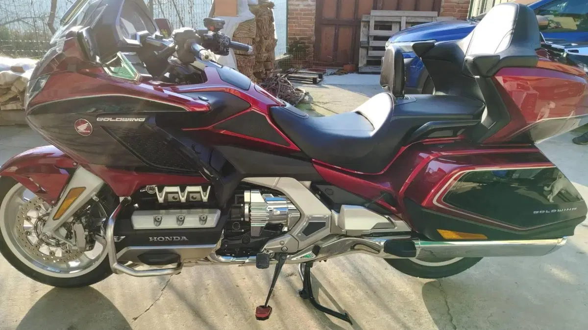 Honda GL 1800 Gold Wing DCT Tour (2020)  (4)