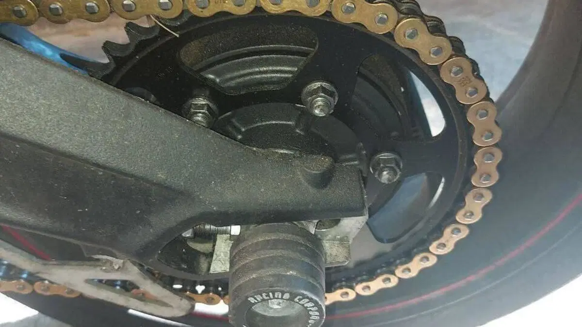 Triumph Street Triple RS (2020 - 22)  (7)