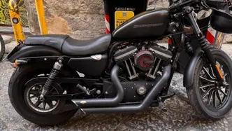 Harley-Davidson 883 Iron (2009 - 11) - XL 883N usata