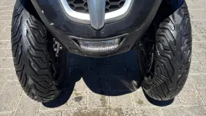 Piaggio MP3 300 Touring/LT (2011 - 13)  (7)