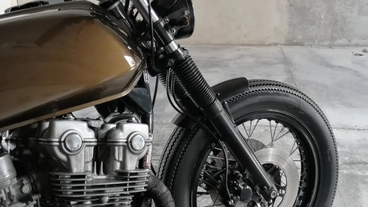 Honda CB 750 (1980 - 84) FD-KZ-CD  (2)
