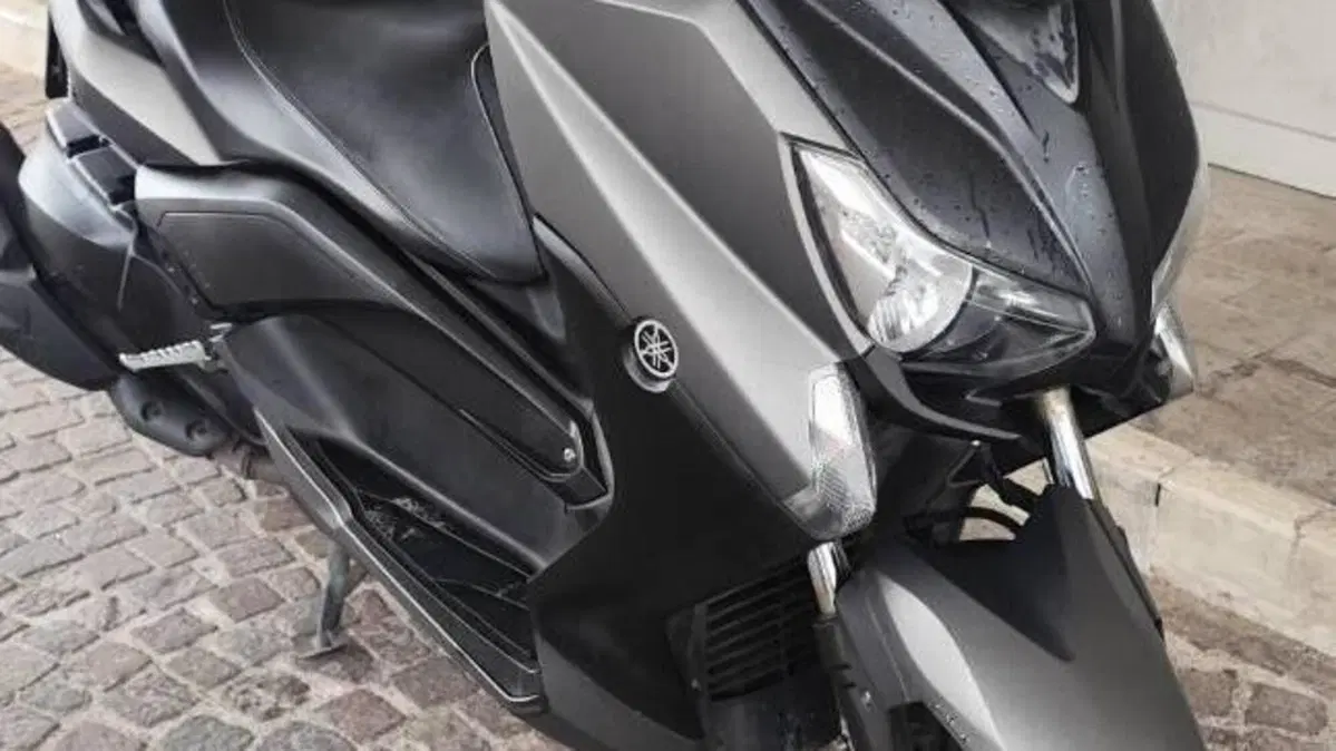 Yamaha X-Max 400 ABS (2013 - 16)  (5)