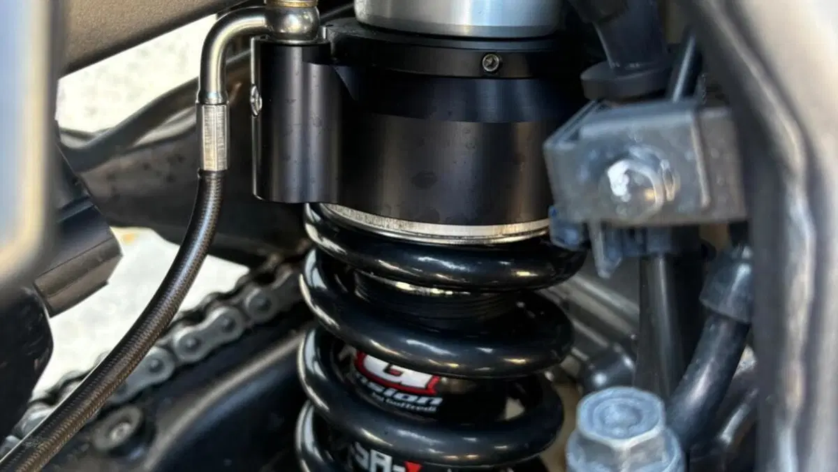 Honda Africa Twin CRF 1000L ABS (2016 - 17)  (6)