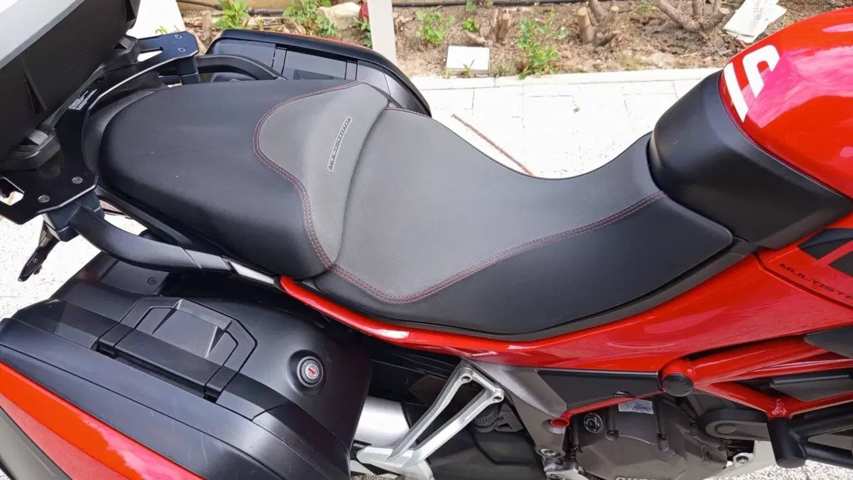 Ducati Multistrada 1200 S (2015 - 17)  (9)