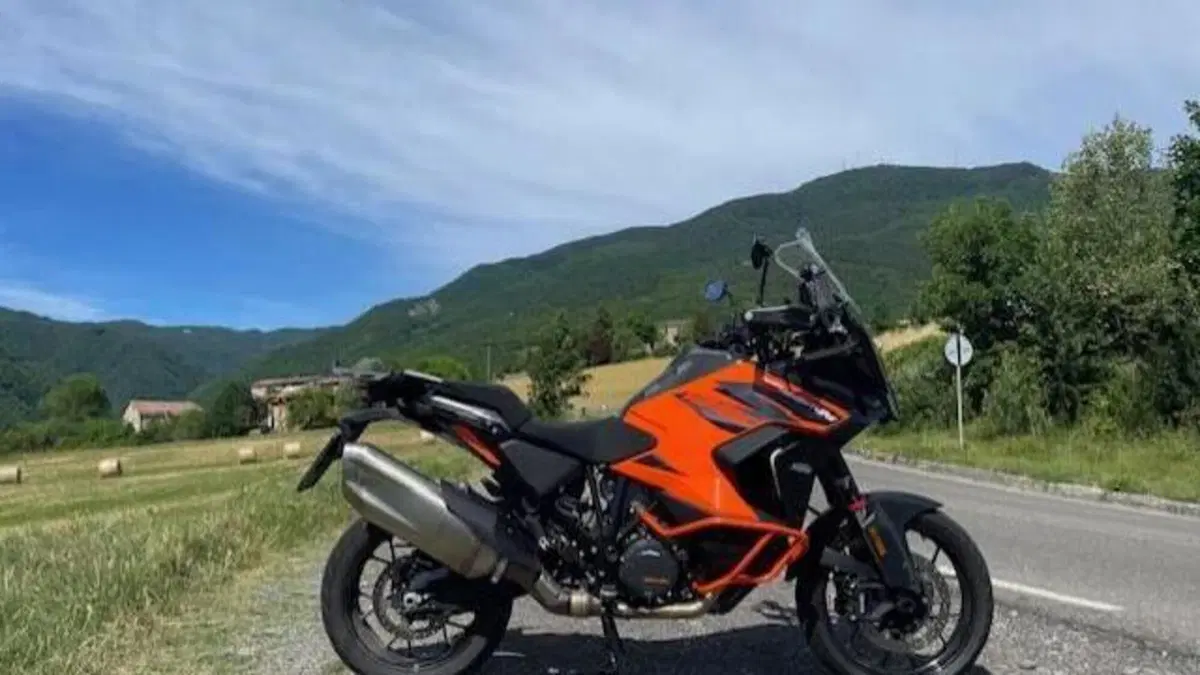 KTM 1290 Super Adventure S (2021)  (2)