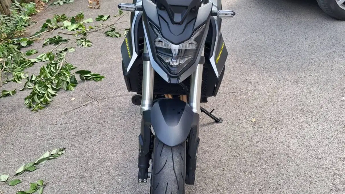 Honda CB 750 Hornet (2023 - 24)  (3)