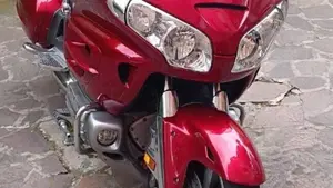 Honda GL 1800 Gold Wing (2007 - 11)  (2)