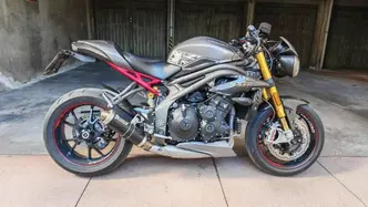 Triumph Speed Triple 1050 R ABS (2016 - 17) usata