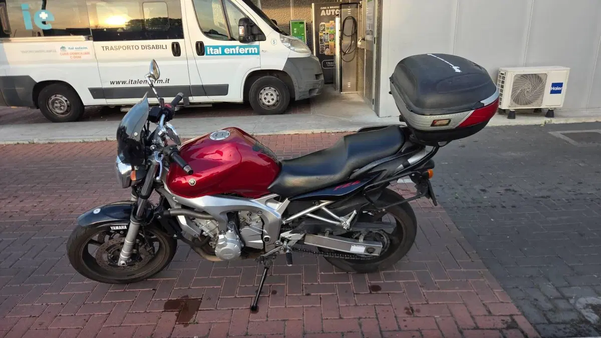 Yamaha FZ6 (2004 - 07)  (8)