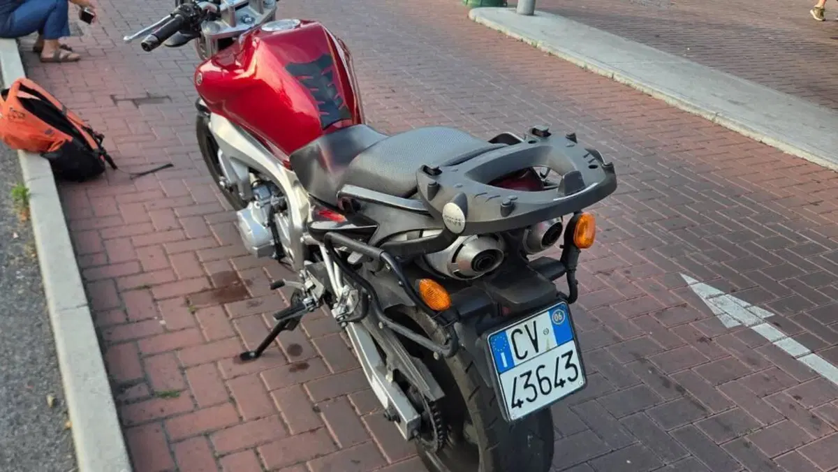Yamaha FZ6 (2004 - 07)  (12)