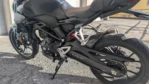 Honda CB 300 R (2022 - 26)  (4)