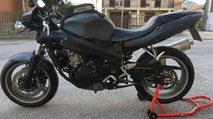 Triumph TT 600 (2000 - 01)  (5)