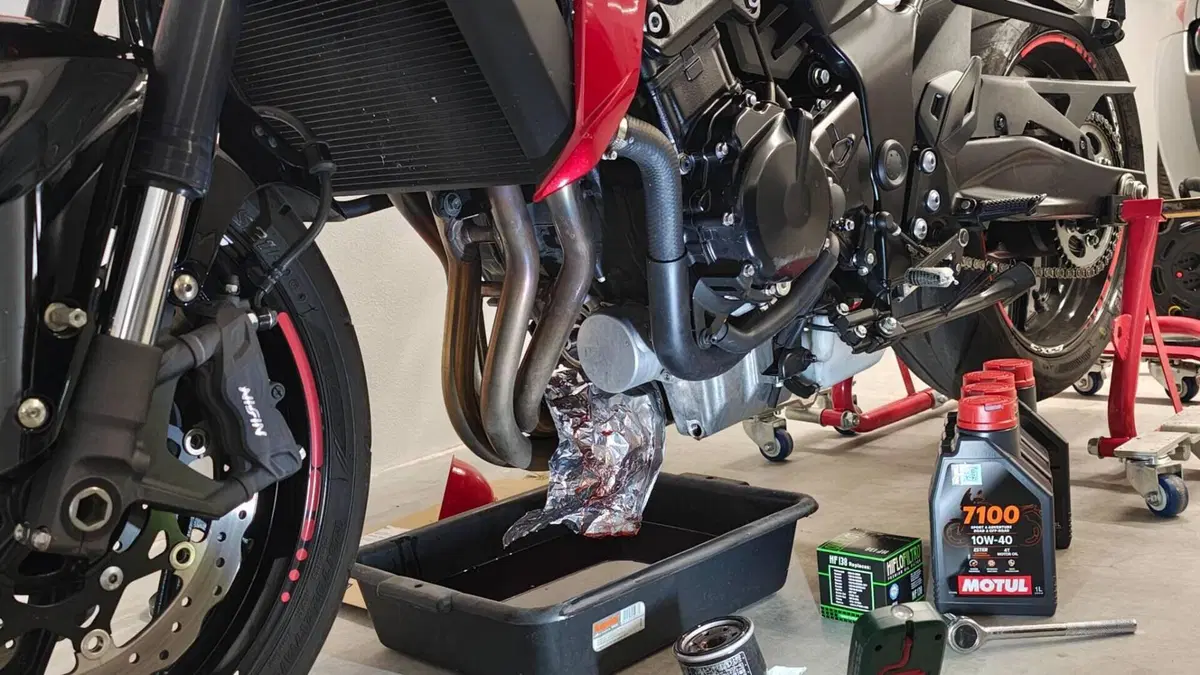 Suzuki GSX S 750 Yugen (2018 - 20)  (2)