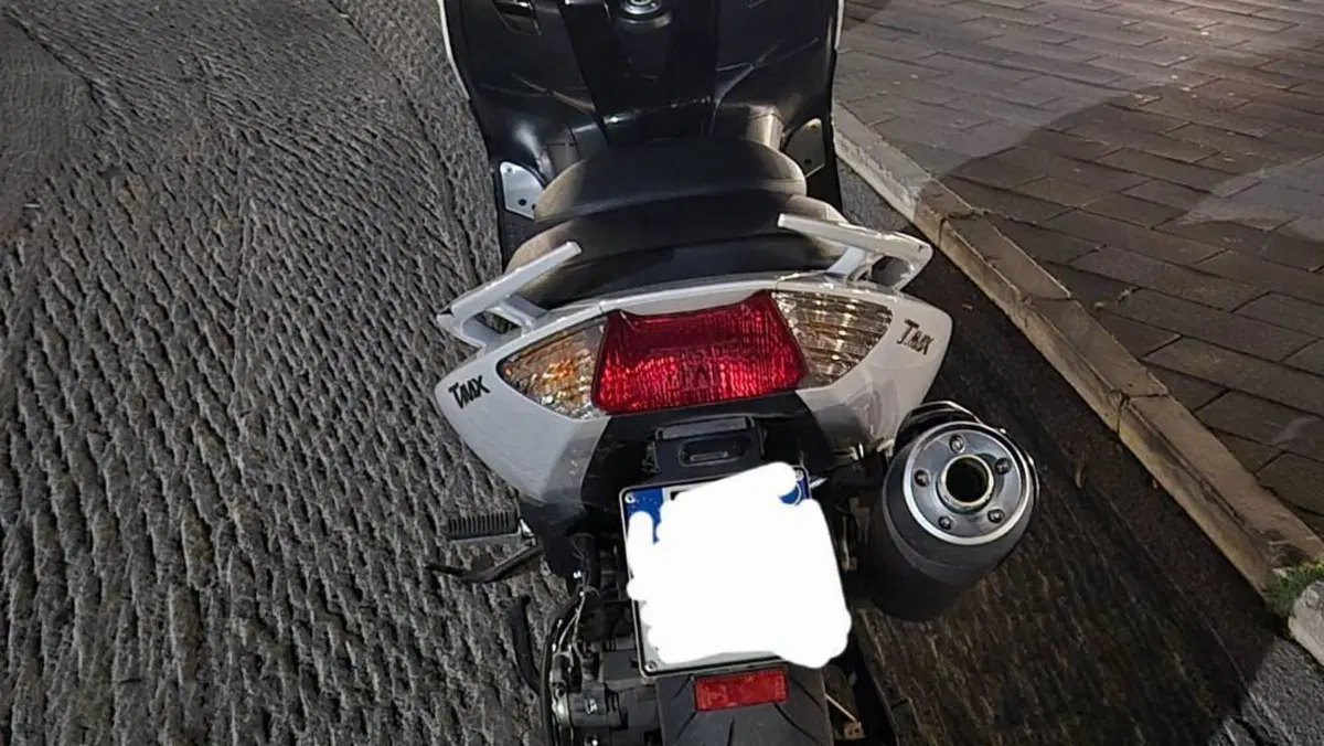 Yamaha T-Max 500 (2008 - 12)  (3)