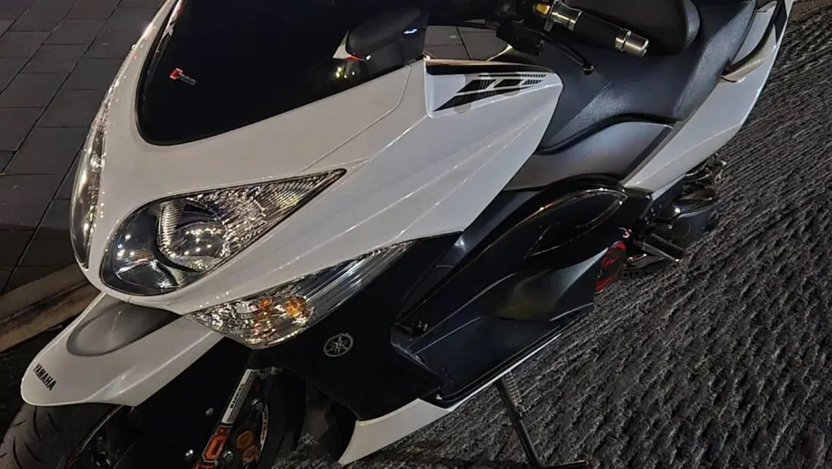 Yamaha T-Max 500 (2008 - 12)  (4)