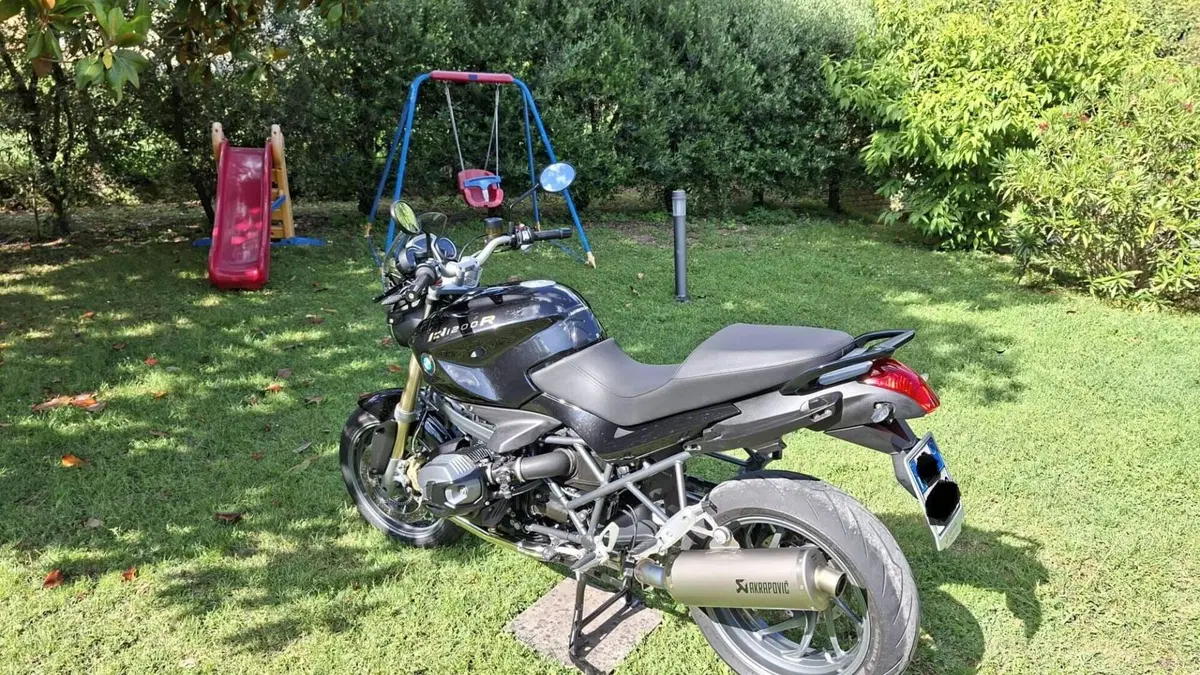 Bmw R 1200 R (2011 - 14)  (2)