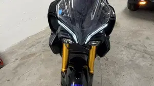 Yamaha MT-10 SP (2022 - 25)  (2)