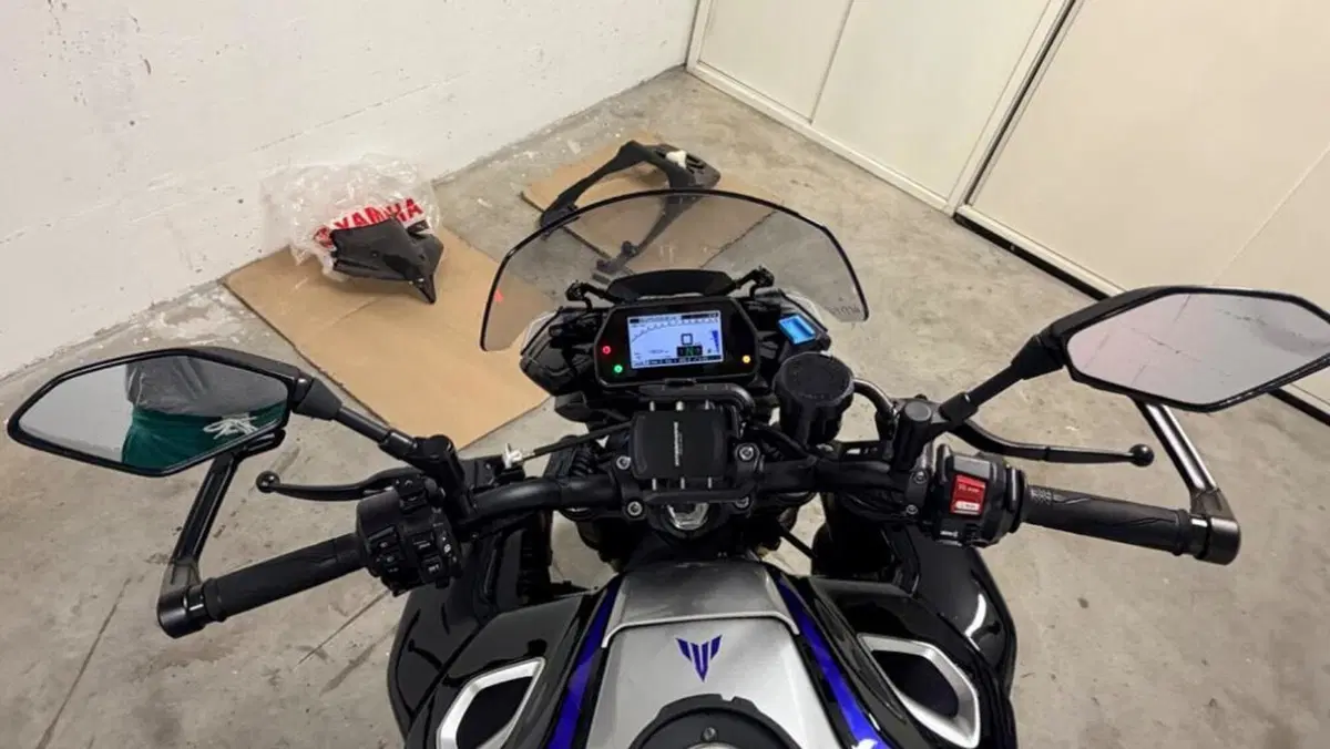Yamaha MT-10 SP (2022 - 25)  (9)
